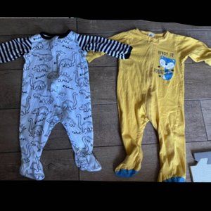 bundle (5) 6-9 month baby onesies